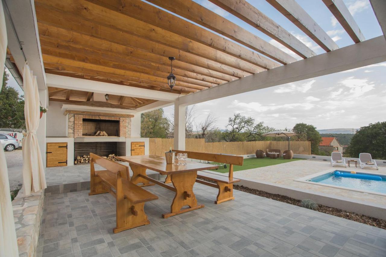Villa Vuki Σίμπενικ Εξωτερικό φωτογραφία